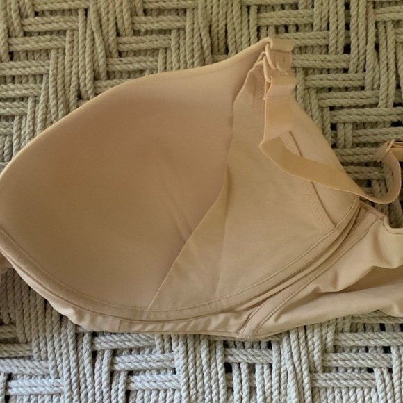 NEW Motherhood Intimates 36DD Nursing Bra Nude Wireless Style 91929 - Picture 4 of 4